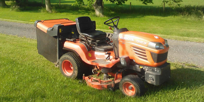 Well maintained, professional mowing equipment